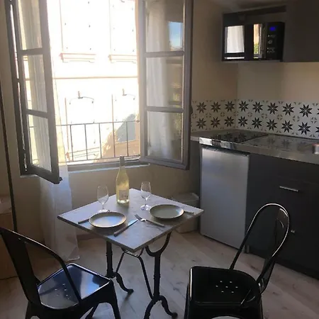 Arles: Studio De La Place Extérieur photo